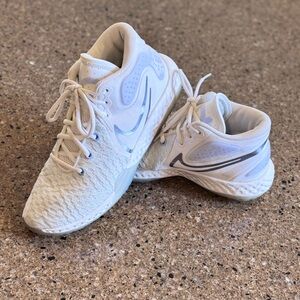 Nike KD Trey 5 VIII white royal tint basketball shoe